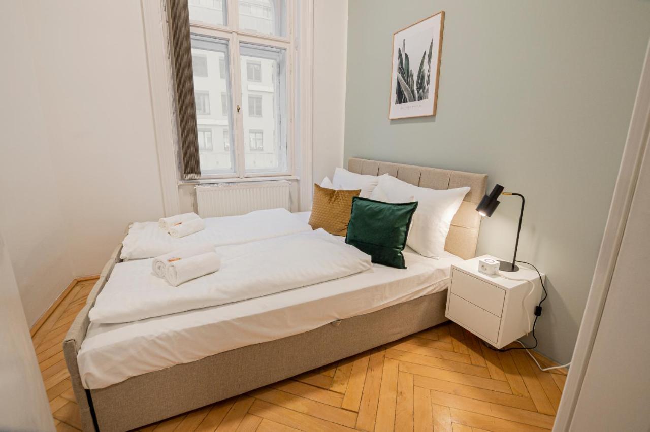 Charming Apt Perfect For 4-6 Tram, Self-Checkin Wina Bagian luar foto