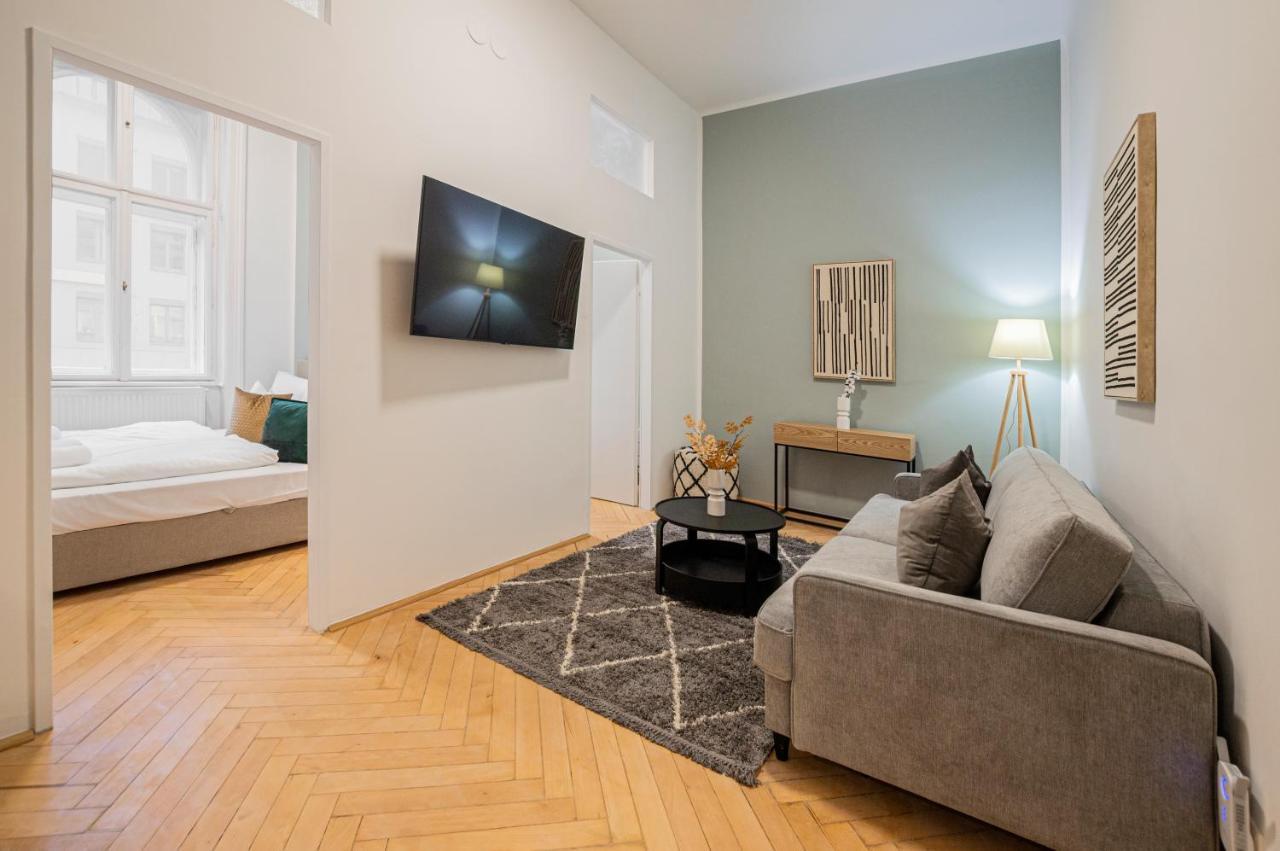 Charming Apt Perfect For 4-6 Tram, Self-Checkin Wina Bagian luar foto